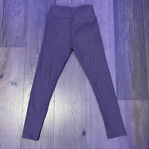 Aeropostale criss-cross leggings - Picture 3 of 4